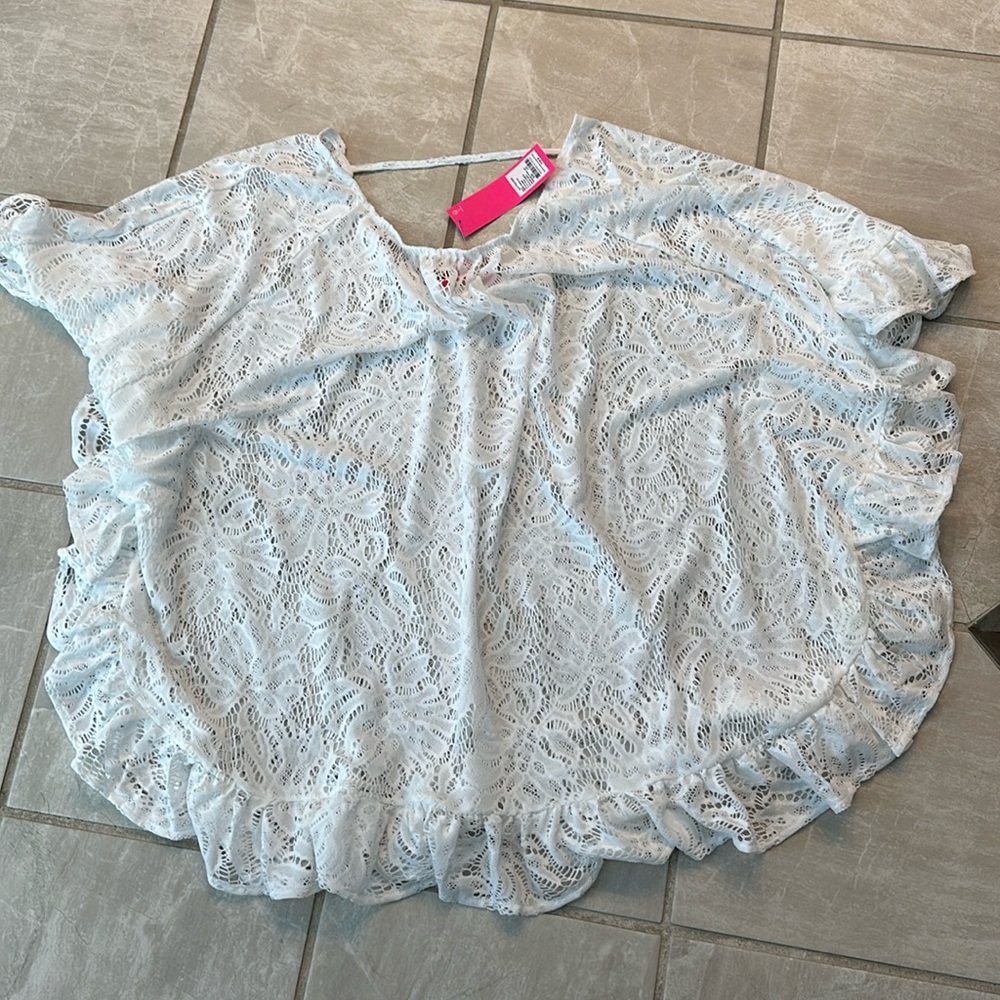 Lilly poncho swim coverup size L/XL
